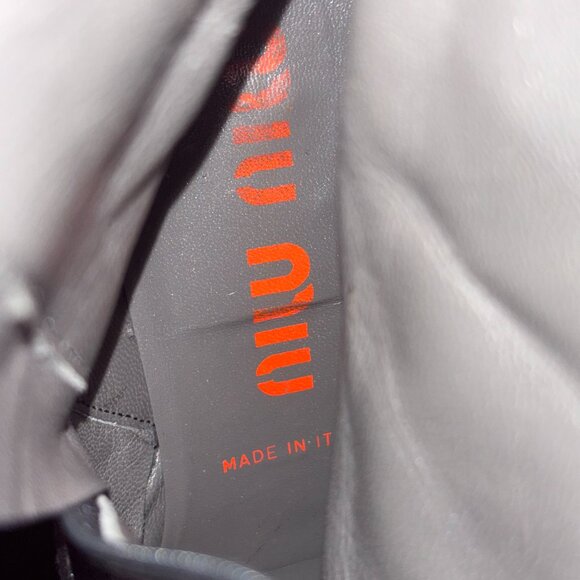 VINTAGE Miu Miu Black Leather Booties Cone/Kitten  Heel EU 37.5 - Picture 12 of 13